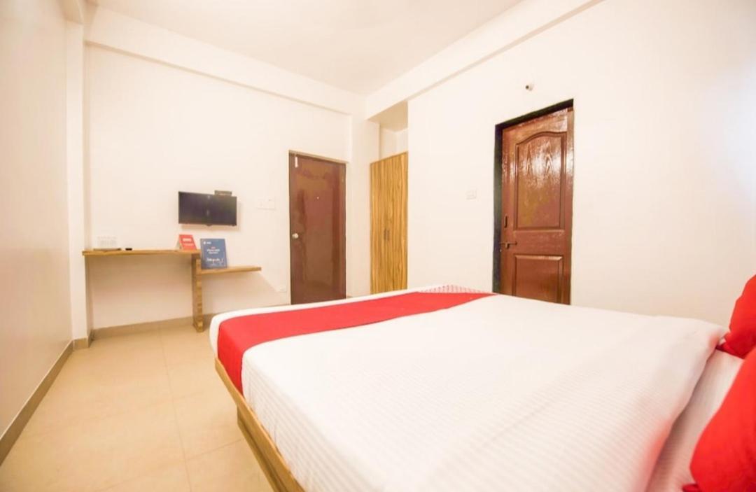 פונה Primrose Guest House מראה חיצוני תמונה