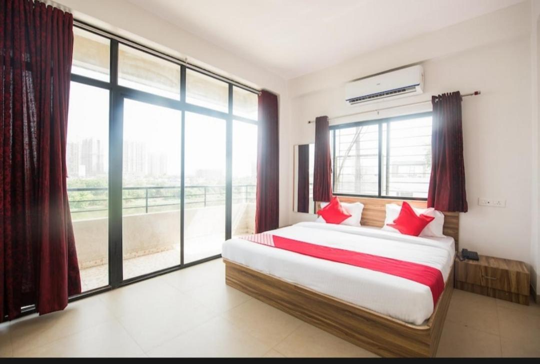 פונה Primrose Guest House מראה חיצוני תמונה