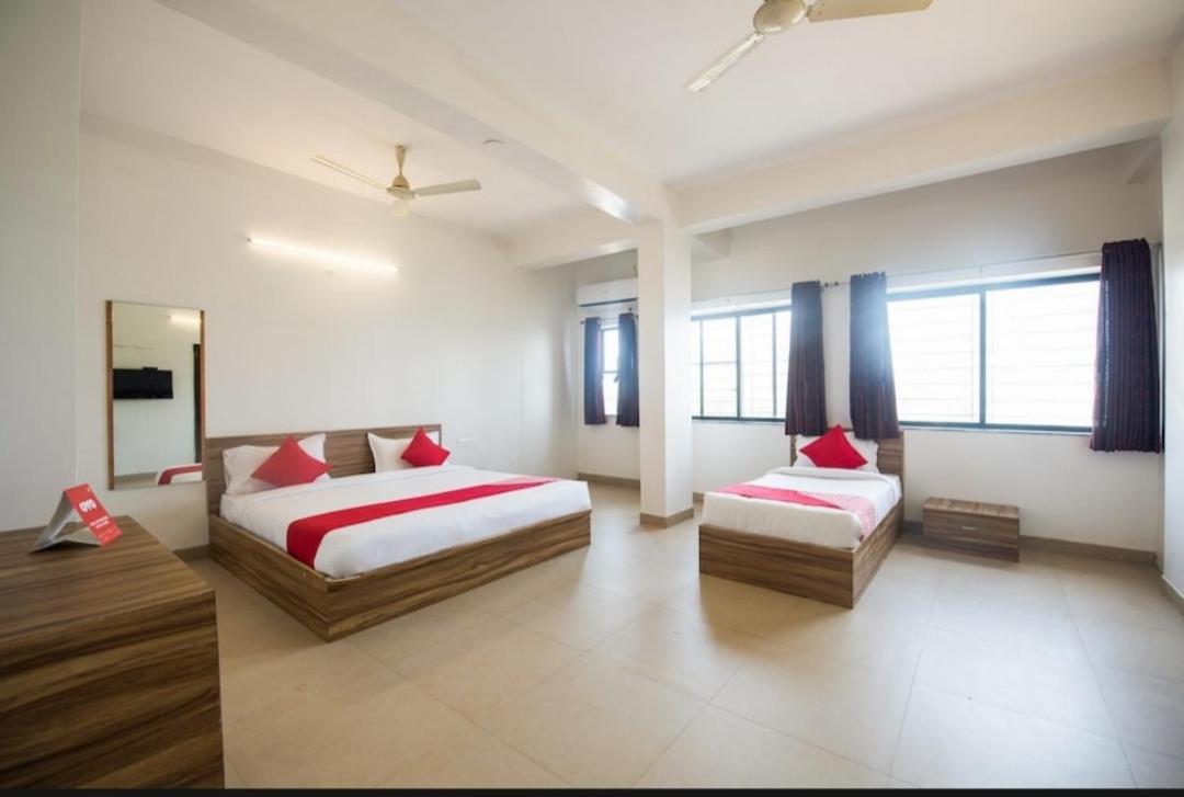 פונה Primrose Guest House מראה חיצוני תמונה