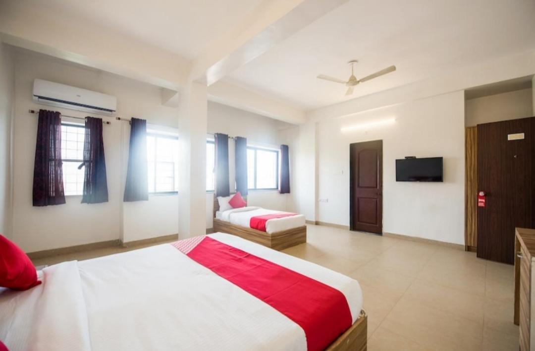 פונה Primrose Guest House מראה חיצוני תמונה
